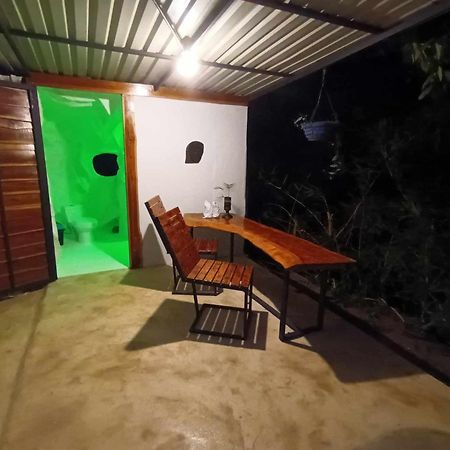 Villa Glamping Tomaselli à Manuel Antonio Extérieur photo
